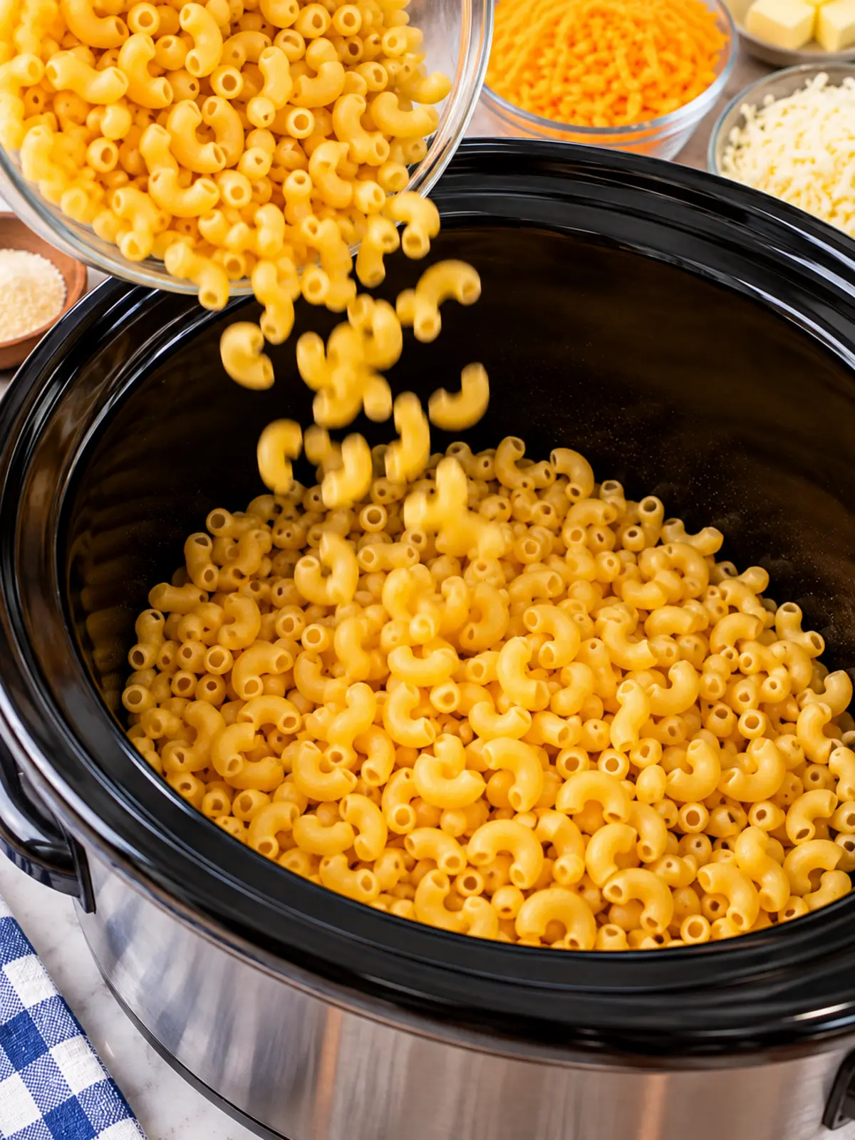 Crockpot Mac and Cheese for a Creamy Dinner — combine pasta